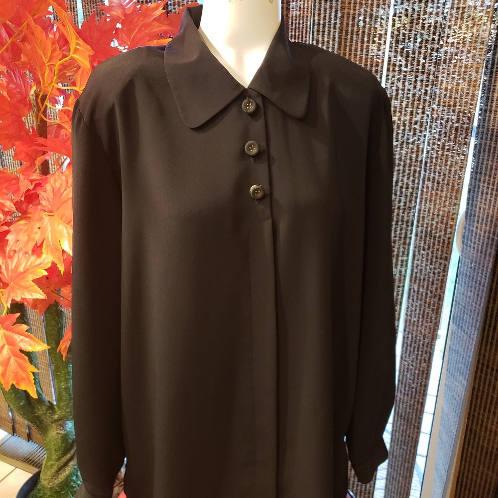 CHRISTIE & JILL BLACK TOPS